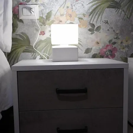 ベッド・アンド・ブレックファスト Frebi's - ナポリ